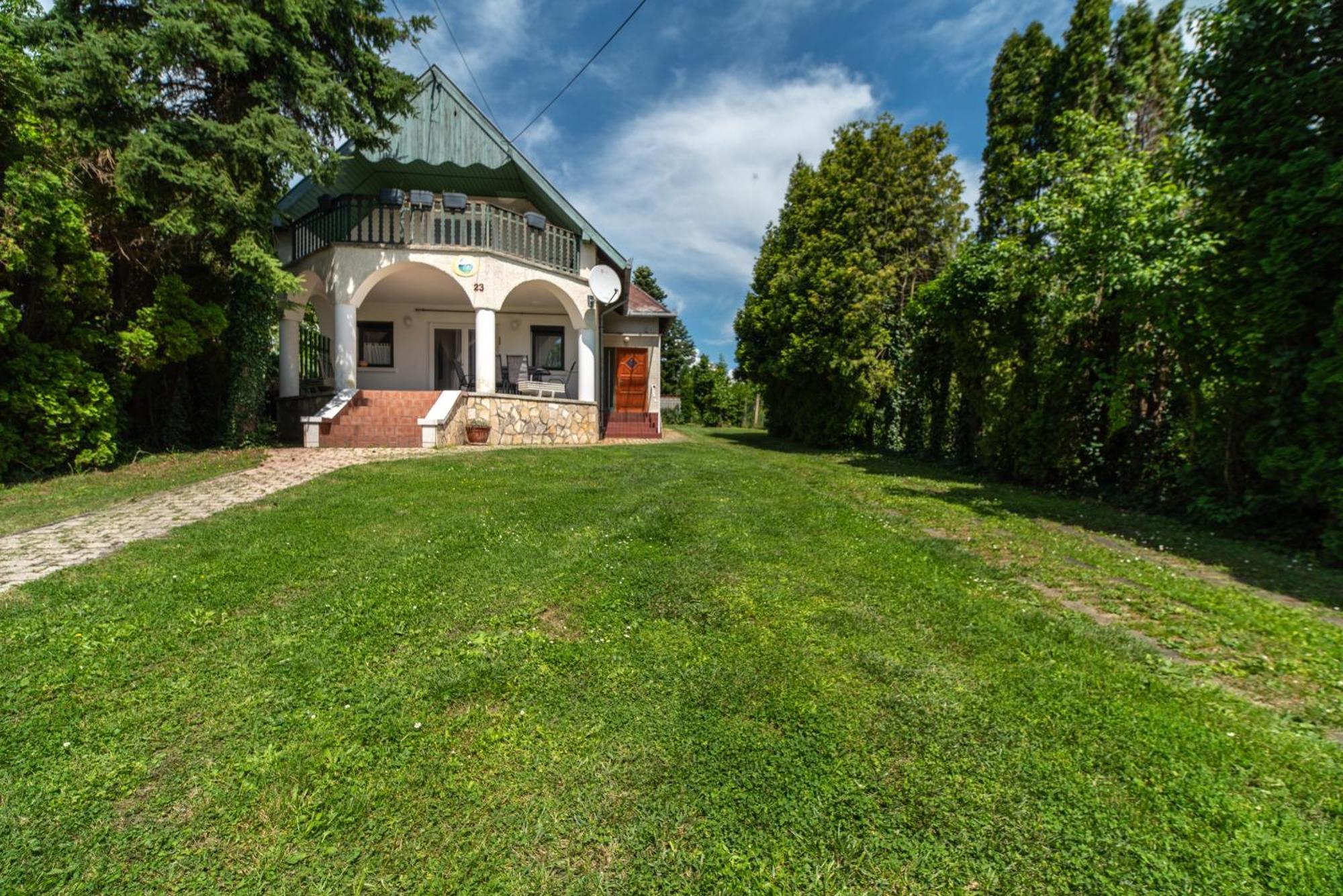 Jázmin Vendégház Villa Balatongyörök Esterno foto
